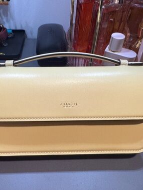 Coach Elora Top Handle in Vanilla